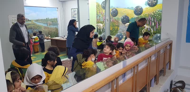 دبستان و پیش دبستانی بوژان